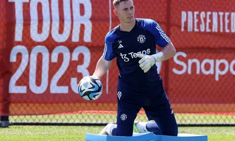 Lý do sốc khiến thủ môn Dean Henderson chưa rời MU