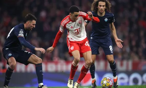 4 key pass, thu hồi bóng 10 lần, "báu vật" Bayern gây choáng