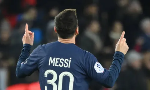 Gary Lineker ngả mũ trước Messi