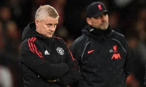 Micah Richards nhận xét bất ngờ về tương lai của Solskjaer