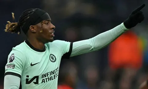 Madueke khiến Sterling và Mudryk run rẩy