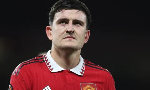 "Ten Hag rõ ràng là có vấn đề với Maguire"