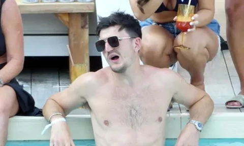 Maguire xuất hiện trước tin đồn rời Man United