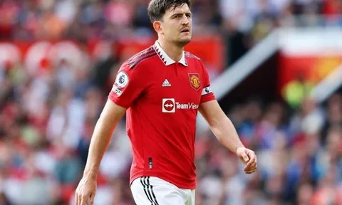 Chữ ký 0 đồng là chưa đủ để Man Utd thay thế Maguire