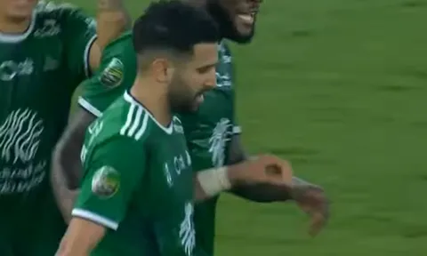 Mahrez tỏa sáng, Al Ahli có trận thua sốc ở King's Cup