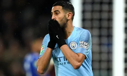 SỐC! Nhanh nhảu đoảng, Mahrez lỡ miệng tiết lộ đồng đội chia tay Man City