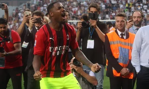 Thi đấu ấn tượng, Mike Maignan sắp được AC Milan "thưởng nóng"