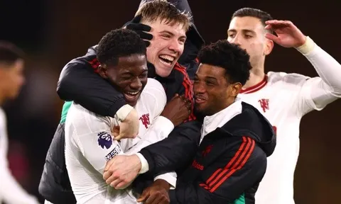 Mainoo giúp Man United kiểm soát tuyến giữa tốt hơn