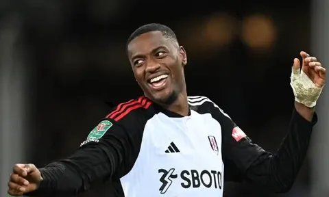 Man United đàm phán sơ bộ với trung vệ Fulham