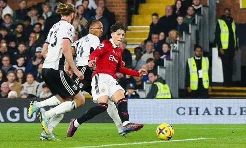 Man United - Fulham: 1 bàn; Gục ngã ở Old Trafford