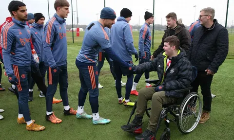 Man United hân hoan đón vị khách đặc biệt