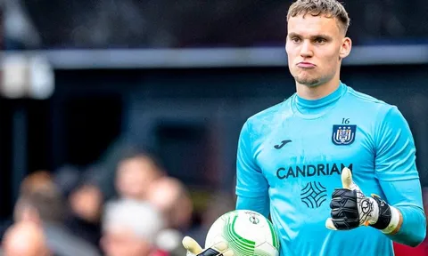 Man United nhắm mua thủ thành Hà Lan thay De Gea