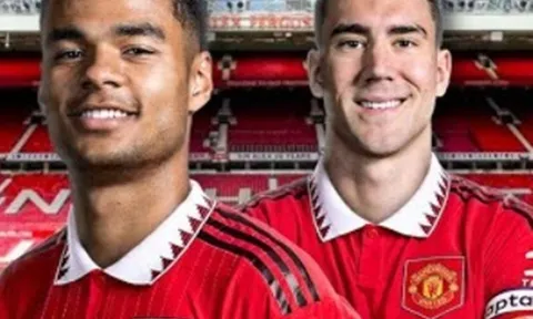 Man United săn trung phong: Ai sẽ là người được chọn?