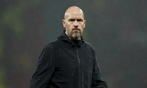 Man United thay đổi quyết định với Ten Hag