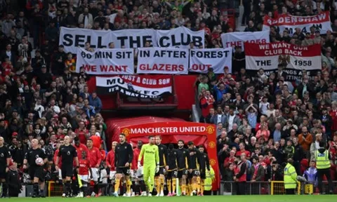 Man United và 3 sự im lặng gây khó chịu