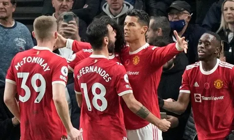 “Man Utd chưa ổn định, nhưng họ vẫn rất mạnh”