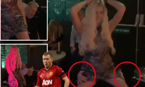 Huyền thoại Man United vui đùa cùng chân dài bốc lửa