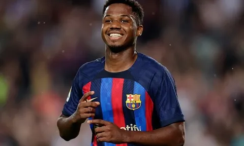 Man Utd may mắn thoát khỏi "cú lừa" 150 triệu từ Barca