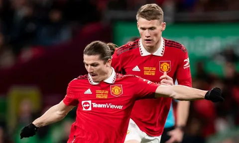 "Cậu ấy sẵn sàng đàm phán về việc ở lại Man United"