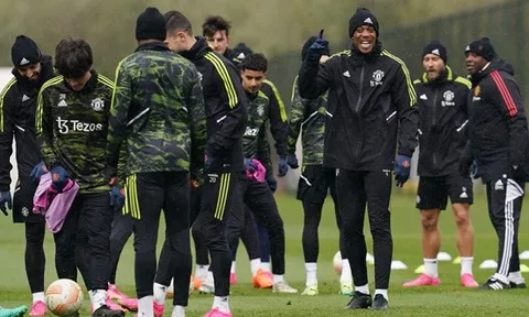 Man Utd lên kế hoạch thay máu hàng công