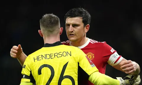 Quyết rời Man Utd, 2 CLB săn đón 'nạn nhân của De Gea'