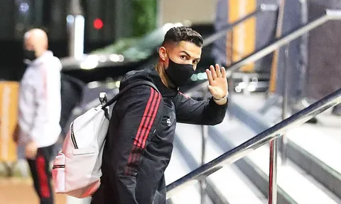 Man Utd hội quân ở khách sạn Lowry: Bất ngờ Lingard, Shaw trở lại