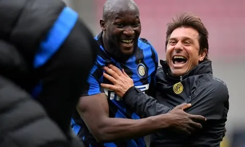 "Tôi được thông báo rằng Antonio Conte muốn đến Man Utd"