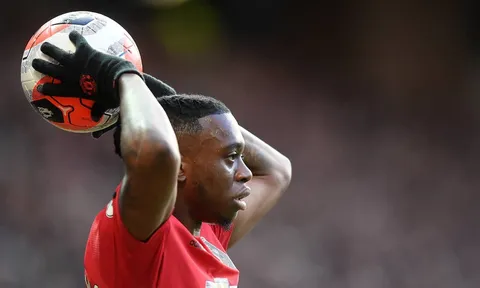 Man Utd ra quyết định tống khứ bom tấn thảm họa
