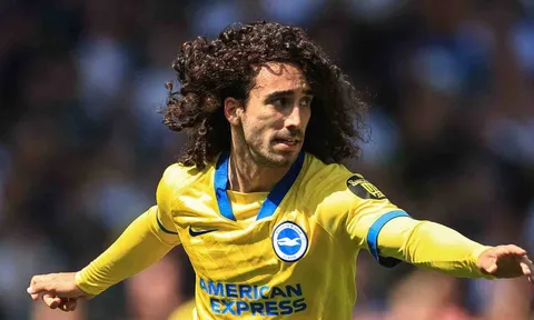 Chelsea hạ giá, Man Utd coi như đã có Cucurella