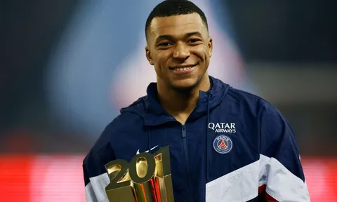 Marca: Mbappe muốn nhận 240 triệu euro nếu rời PSG