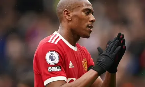 Dwight Yorke: "Martial đang bị đối xử bất công"