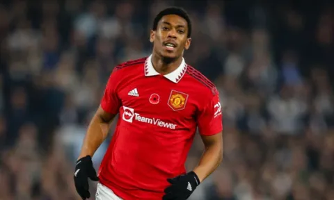 Martial cạnh tranh với 2 ngôi sao để giành 'vé vớt' dự World Cup