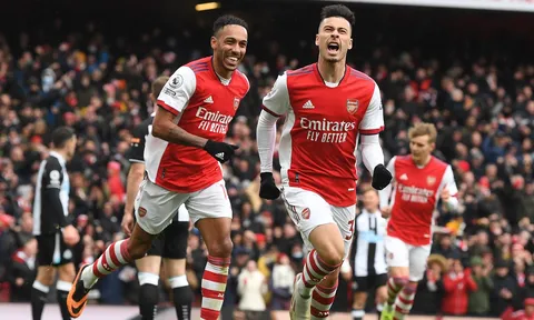 Martinelli rực sáng, Aubameyang gửi ngay thông điệp