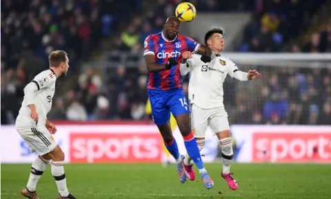 7 pha tranh chấp, qua người thành công 100%, chiến binh Man Utd trở lại