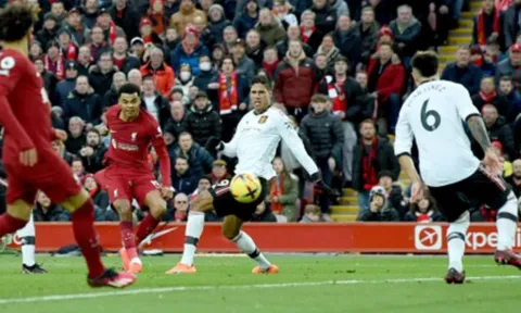 Scholes chỉ trích 'điểm đen' Man Utd ở bàn thua đầu tiên