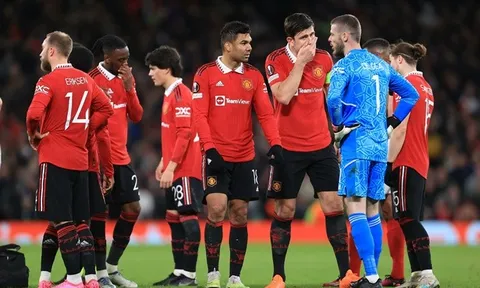 Đừng lo về Martinez, Ten Hag còn đó quân bài bí mật