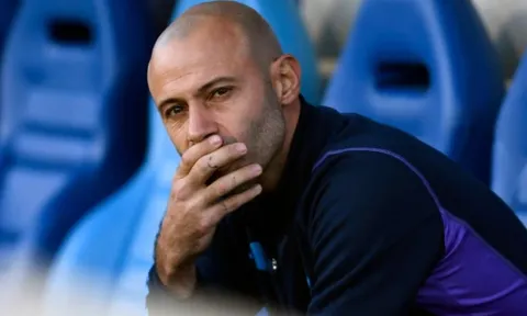 Mascherano nói với Veron về ngôi sao tương lai của M.U