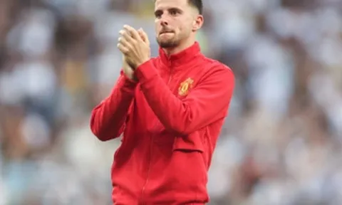 Mason Mount chấn thương có khi lại hay