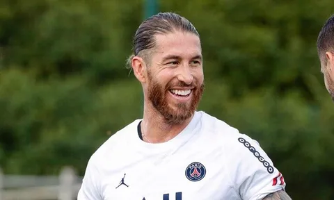 Mất niềm tin, PSG tàn nhẫn với Ramos