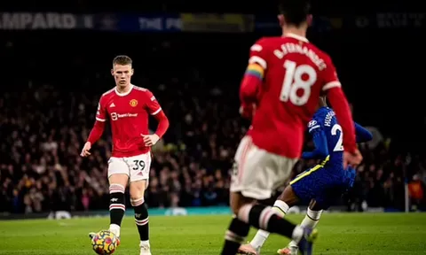 Scholes: "Man United cần một HLV, những cầu thủ giỏi hơn"