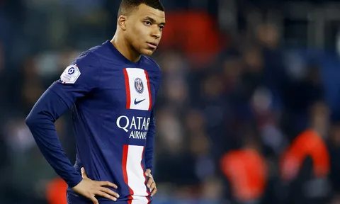 "Cậu ấy đang để mất những năm tháng vàng son ở PSG, phải rời đi ngay"