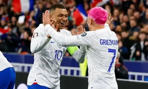 Mbappe nhấp nhả tinh quái, biến hàng thủ Hà Lan thành trò hề