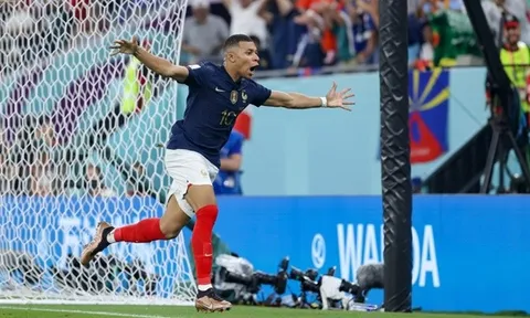 Mbappe vượt qua Henry, sánh ngang Messi