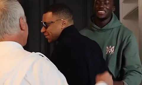 Mbappe bảnh bao, tân binh e thẹn trong ngày tuyển Pháp hội quân