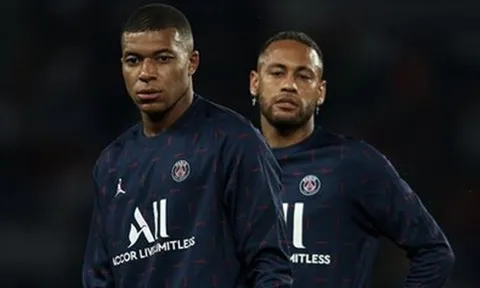 Mbappe bực tức với Neymar, Pochettino lên tiếng