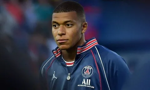 Mbappe đang tự hủy hoại danh tiếng ở PSG