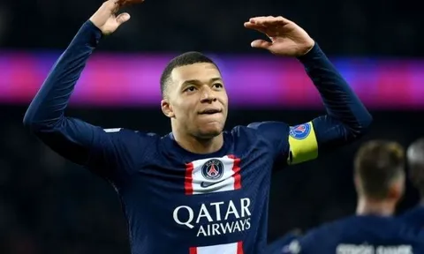 Mbappe đi vào lịch sử PSG