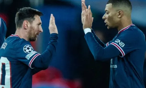 Mbappe khiến đối thủ bẽ mặt trước khi kiến tạo cho Messi