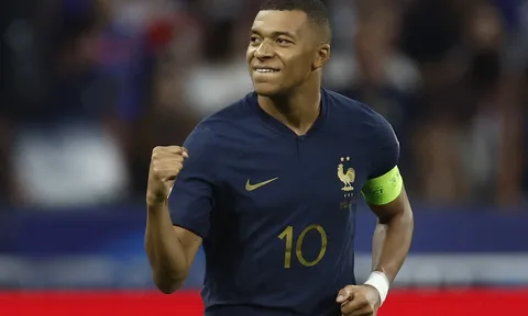 Mua Mbappe, Real treo mục tiêu của M.U lên TTCN