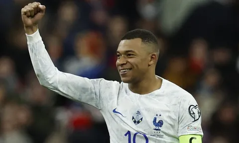Mbappe vào top 5 tiền đạo hay nhất lịch sử bóng đá Pháp